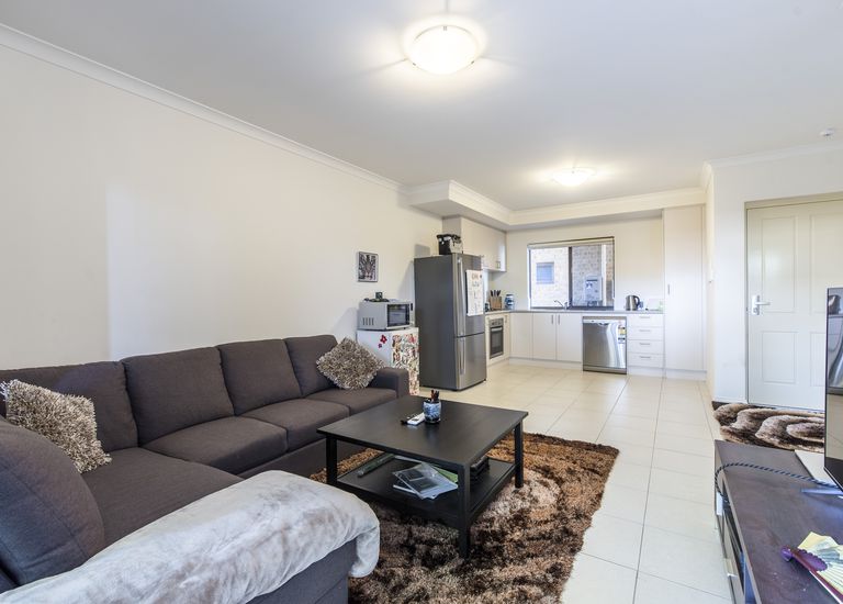 4 / 88 Moreing Street, Redcliffe