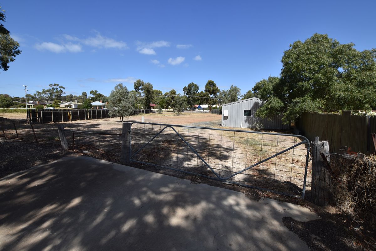 12 Stanhope Road, Rushworth