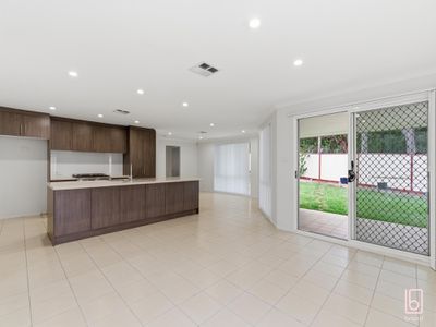 20 Irving Court, Hamlyn Terrace