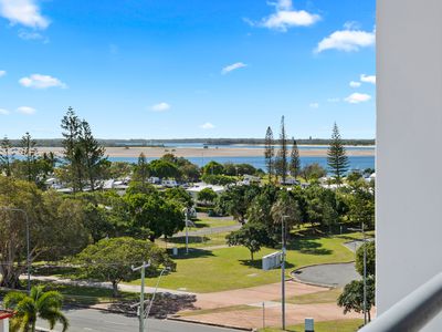 27 / 136  Marine Parade, Southport