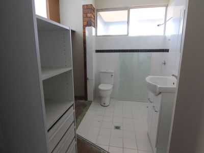 25 The Lakes Way, Forster