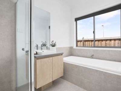 64 Riland Boulevard, Tarneit