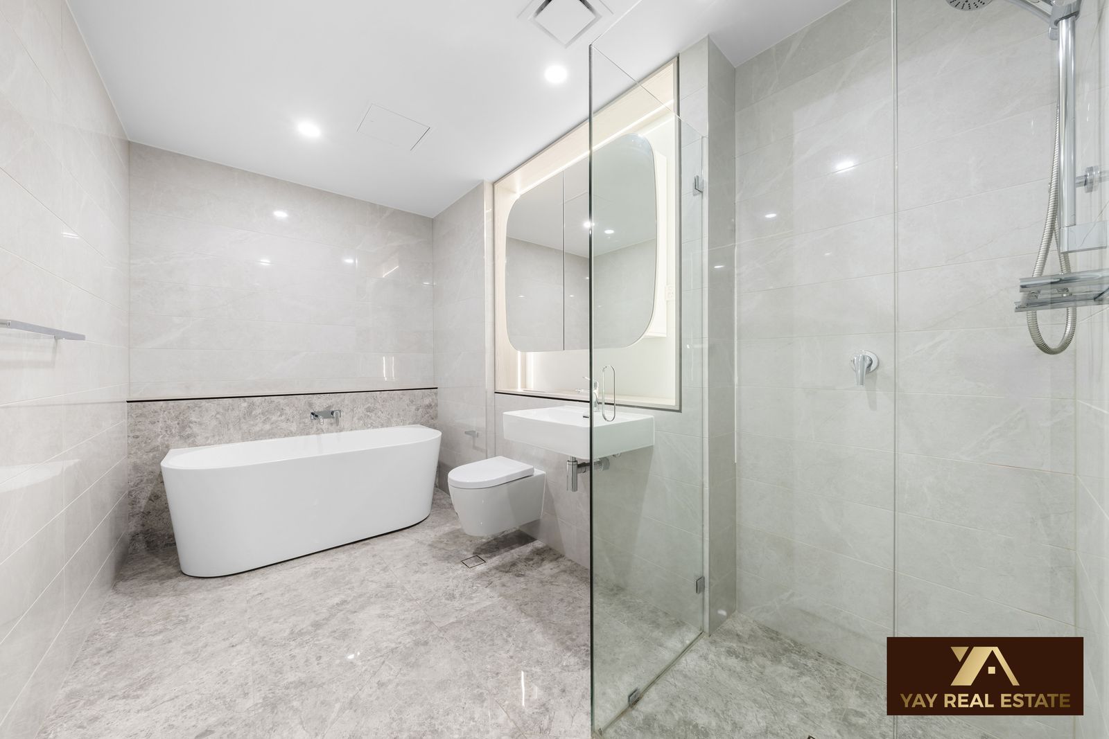 209 / 4 Finch Drive, EASTGARDENS