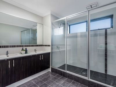 4 Carbon Street, Yanchep