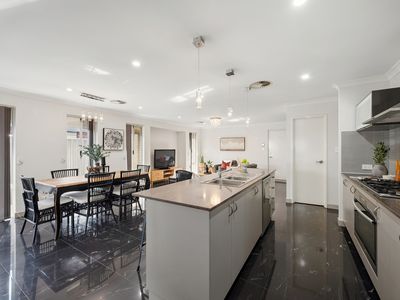 19 Wimbledon Drive, Piara Waters