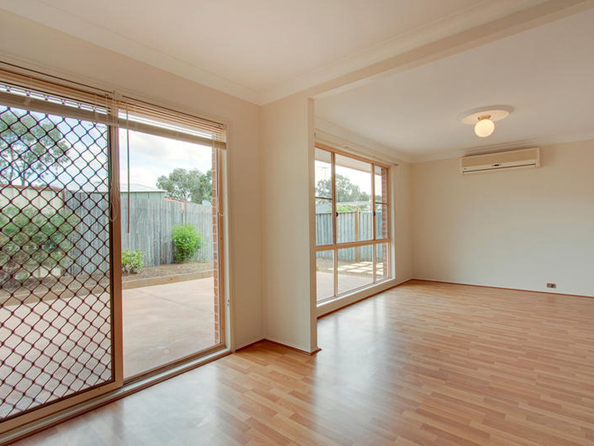 21 Nydeggar Avenue, Glenwood