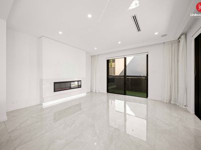 6 Arnott Avenue, Middleton Grange