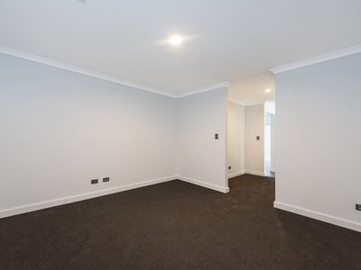 16 Mainmast Way, Port Kennedy
