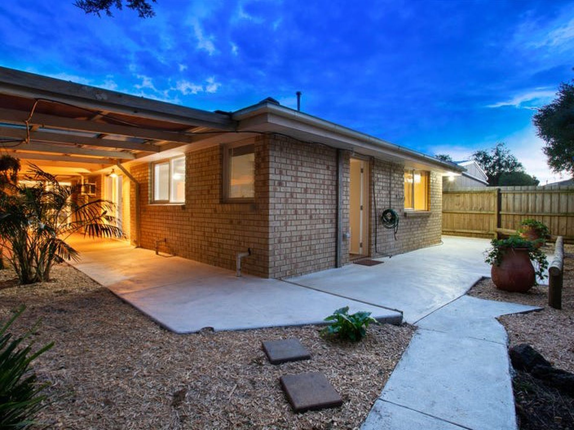 14 Cantle Close, Pakenham