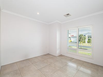 18 Plavin Street, Piara Waters
