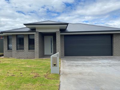 6 Bayou Avenue, Dubbo