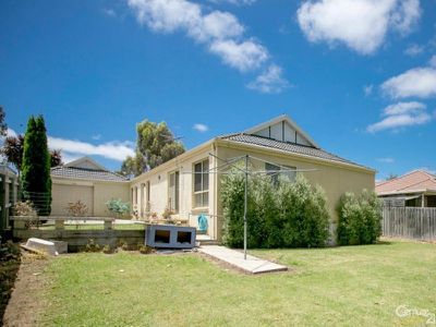 26 St Bernards Crescent, Lynbrook