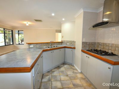 9 Friendly Way, Marangaroo