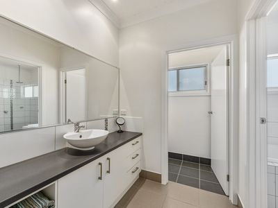 21 LAKESIDE DRIVE, Beachport