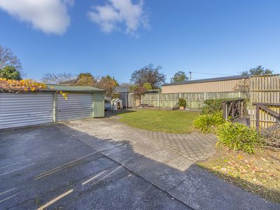 38 Greenhaven Drive, Burwood