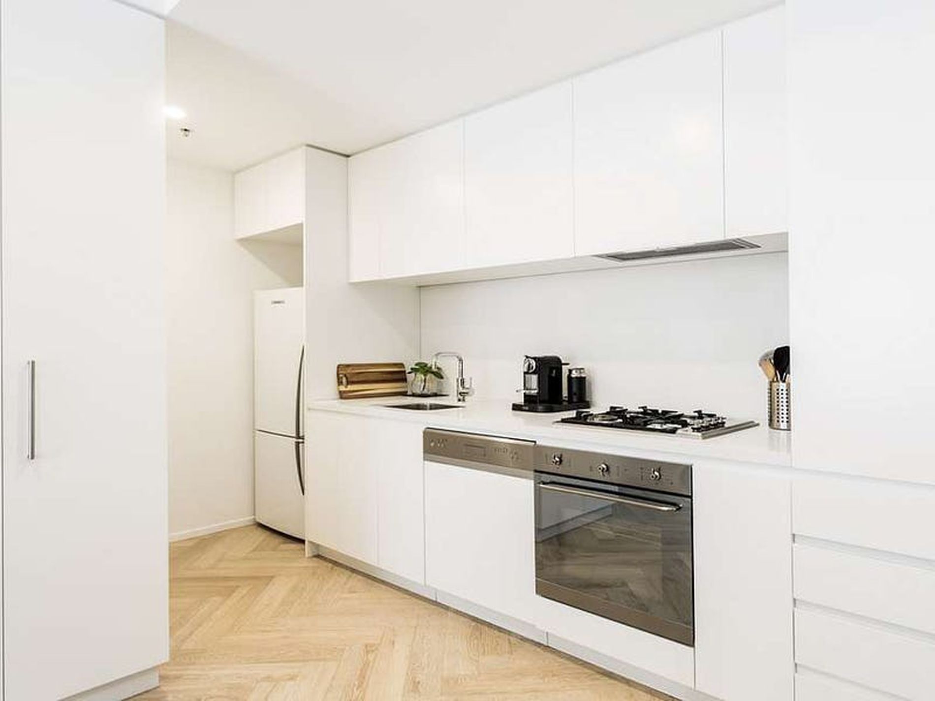 902 / 23 Pelican Street, Surry Hills