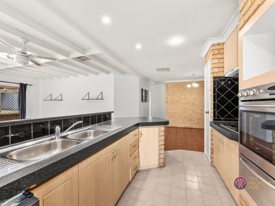 22 Lakesend Road, Thornlie