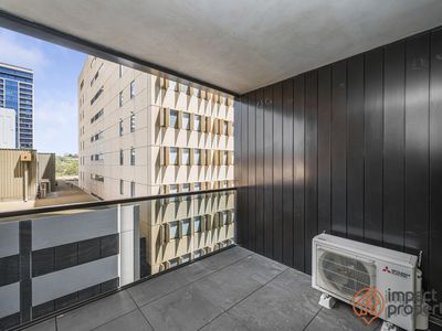 620 / 15 Bowes Street, Phillip