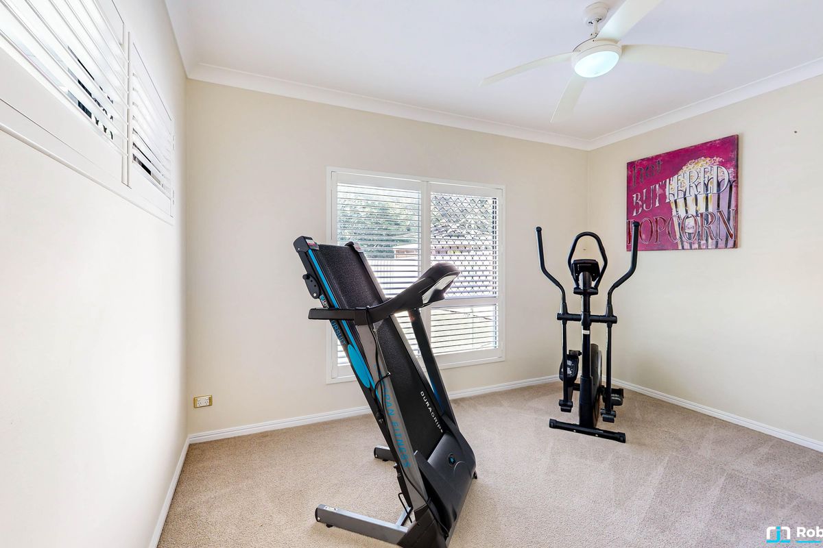 16 Tibrogargan Place, Pelican Waters