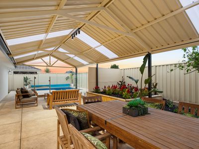 2 Namoi Street, Hammond Park