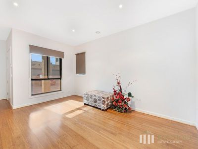 4 / 8A Peter Court, Dandenong