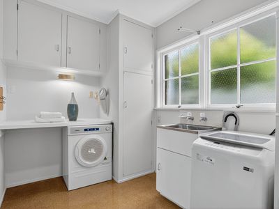 2/33 Gulf View Road, Murrays Bay