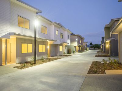43 /  1  Collins Ln, Kin Kora