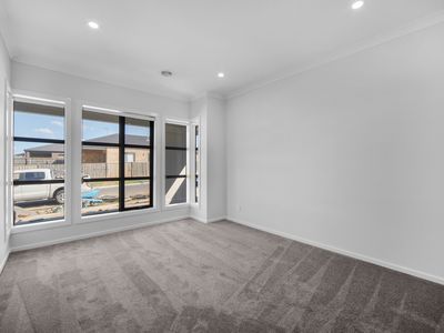 15 Quince Road, Manor Lakes