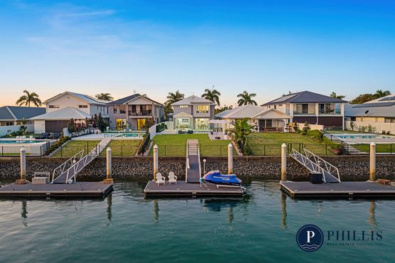 313 Harbour Boulevard, Jacobs Well
