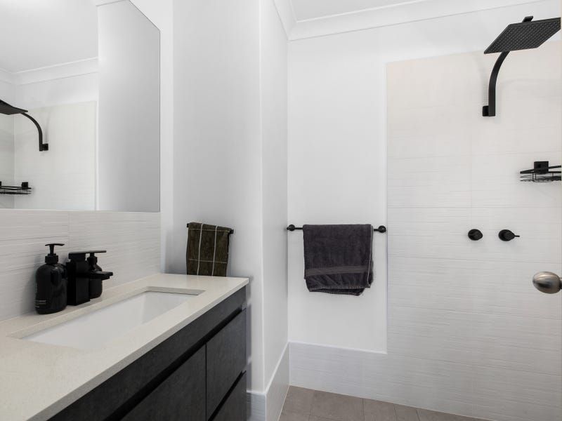 6 Baxter Close, Huntingdale