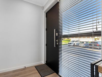 4 Marine Parade, Hobsonville