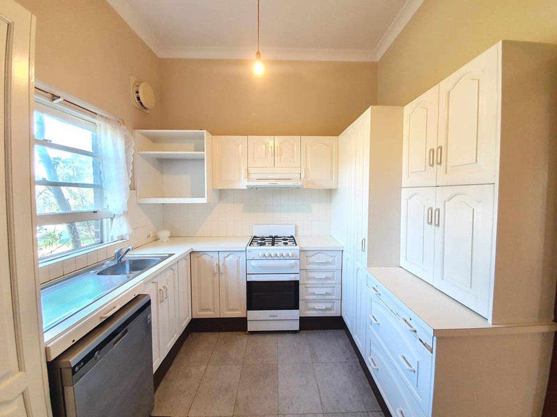 24 Bayswater Road, Lindfield