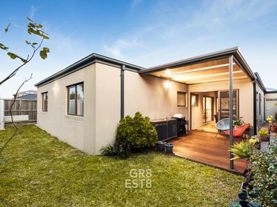 14 Riverbank Close, Clyde North