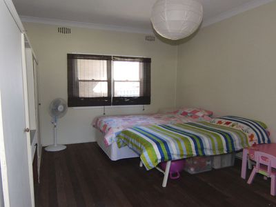 23 Cross Street, Forster