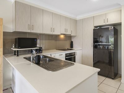5 / 4 Rhiana Street, Pimpama