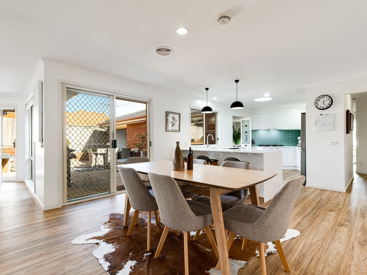 27 Fieldstone Boulevard, Beaconsfield