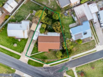 22 Lakeside Avenue, Mount Beauty