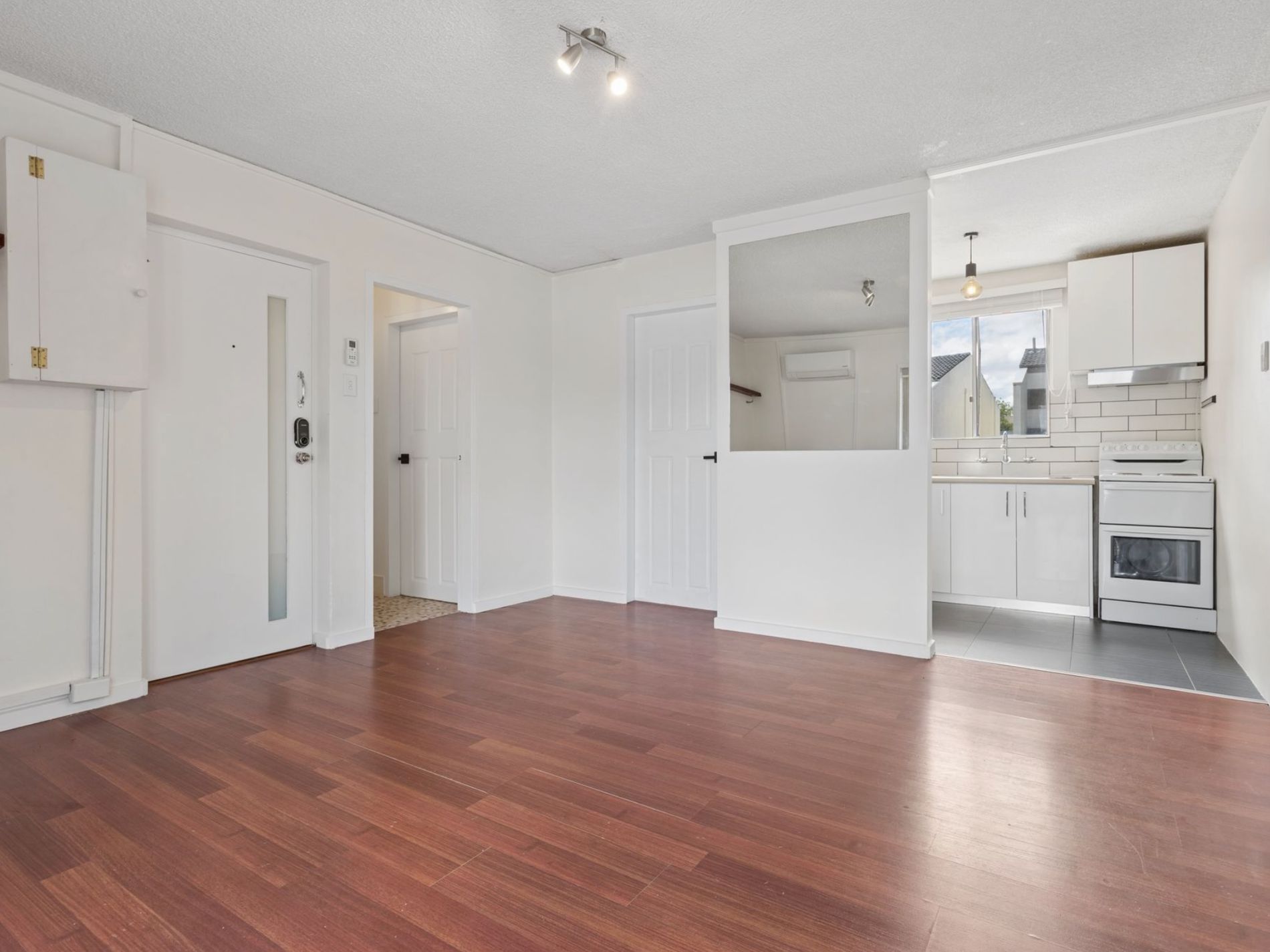 8 / 17 Campbell Street, Queanbeyan