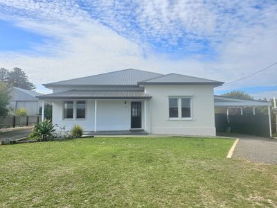 2 Carthew Street, Beachport
