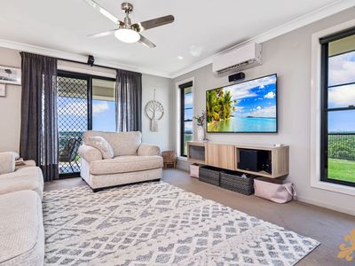 7 Connemara Drive, Kawana