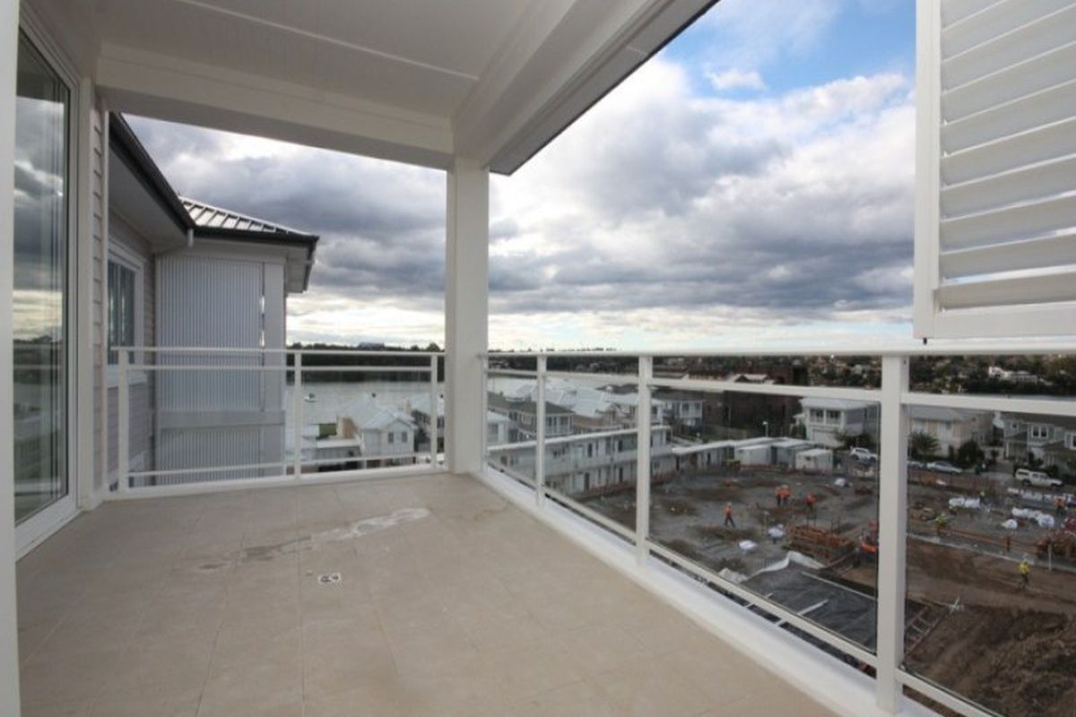 58 / 1 Palm Drive, Breakfast Point
