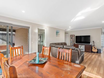 5 Volterra Way, Leopold