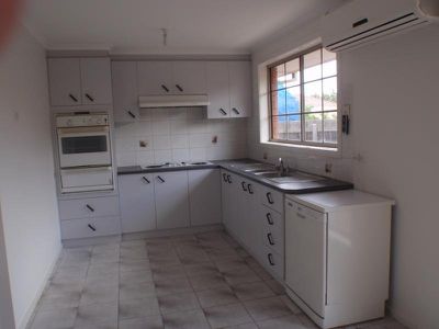 1 / 13 Orama Street, Deer Park