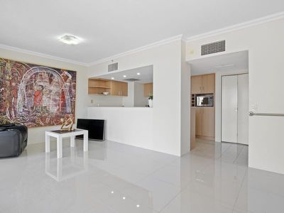 2502 / 50 MARINE PARADE, Southport