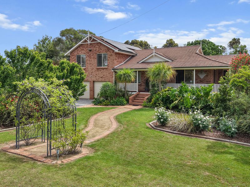 10 Hartmann Drive, Tamworth