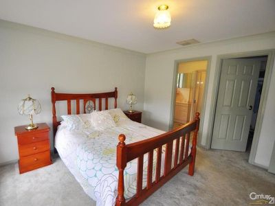 42 Twickenham Drive, Dubbo