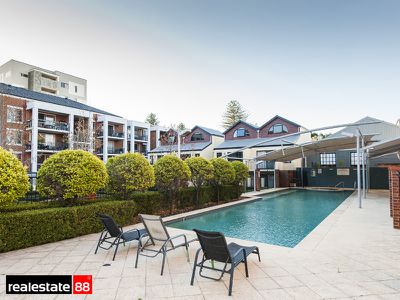 1 / 20 Pendal Lane, Perth