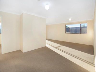 4 / 9 Mercury  St, Wollongong