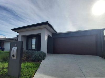 10 Growth Drive, Weir Views