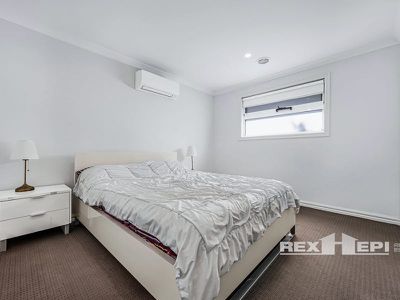 6 Pistachio Close, Hampton Park